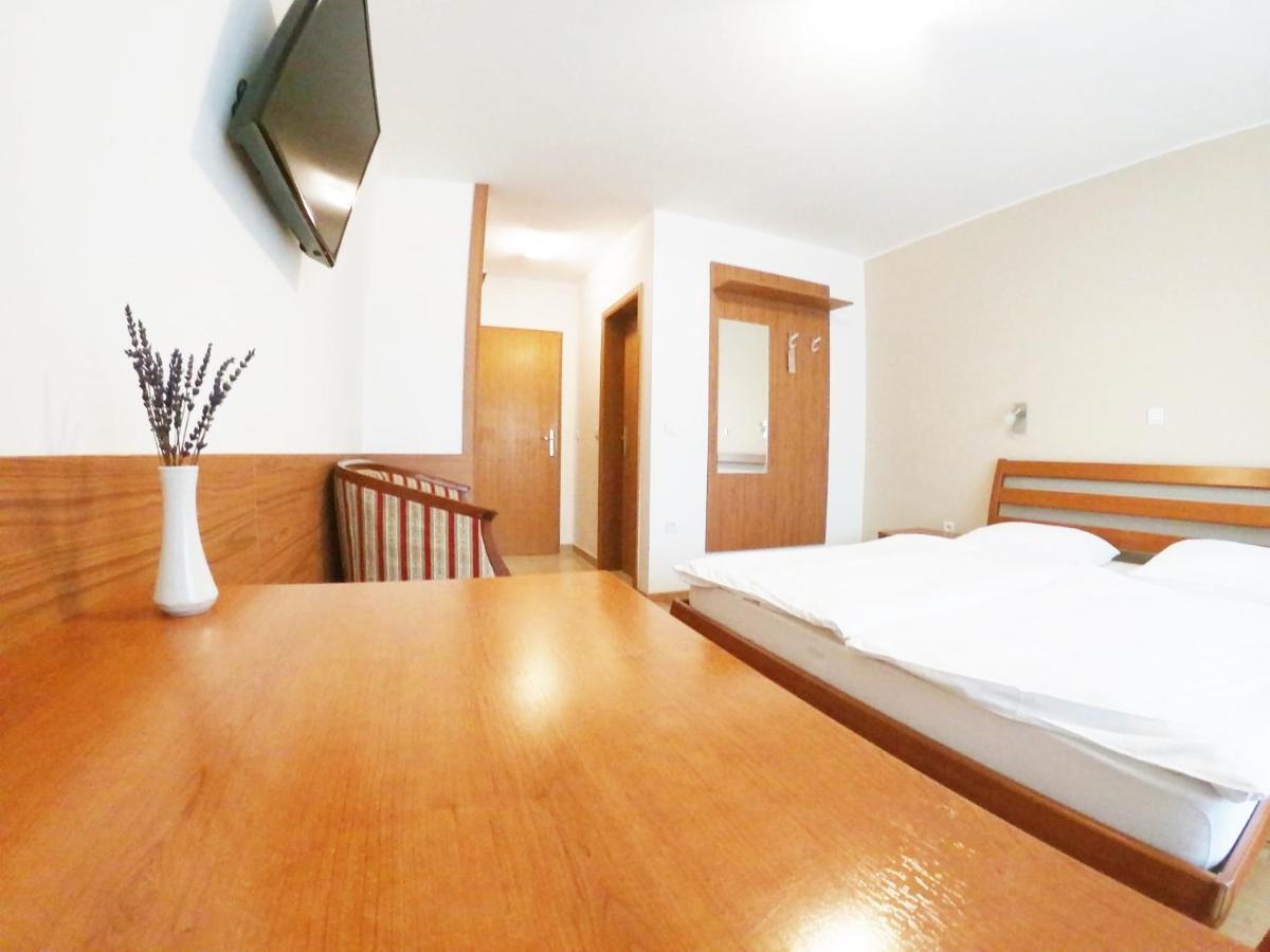 Stara Lipa Tasner Free Kitchen&Garage&Parking-Self Check In Hotel มาริบอร์ ภายนอก รูปภาพ